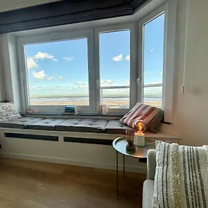La Brise Et La Mer- Frontaal Zeezicht! , Oostende België